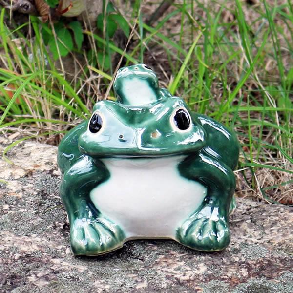 信楽焼 蛙 置物 かえる 陶器 縁起物 かわいい カエル おしゃれ 信楽焼 蛙 置物 かえる 陶器 縁起物 かわいい カエル おしゃれ