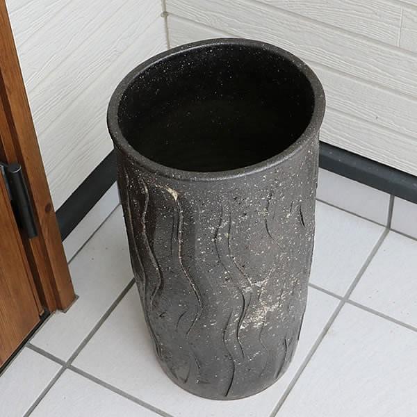 傘立て 陶器 おしゃれ 信楽焼 かさたて 和風 傘入れ モダン 黒 玄関