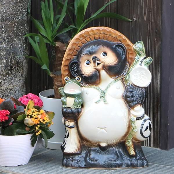 信楽焼 たぬき 蛙持ちタヌキ 陶器タヌキ たぬき置物 狸 信楽 たぬき陶器 やきもの しがらき 陶器狸 カエル 狸やきもの 名入れ 文字入れ 蛙 Ta 0141 国内即発送