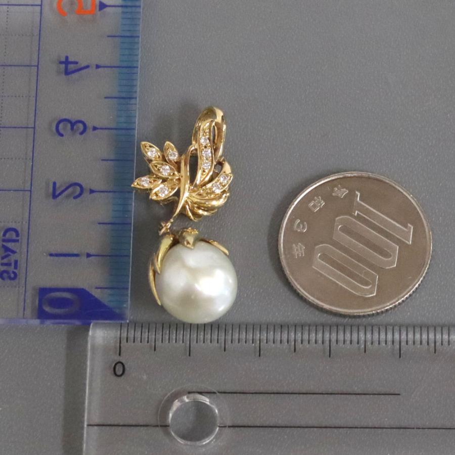 K18パールダイヤモンドペンダントトップ リーフモチーフ D0.11 7.0g