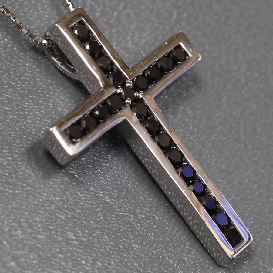 K18WGブラックダイヤモンドペンダント クロスモチーフ BkD0.57 5.5g