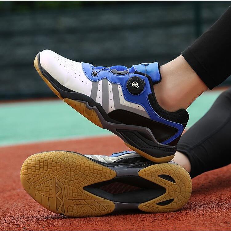 バドミントンシューズ おしゃれ メンズ ダイヤル式バドミントンシューズ 卓球シューズ テニスシューズ 軽量 通気 衝撃吸収 003 色彩 通販 Yahoo ショッピング