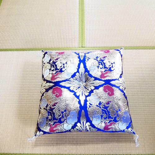 二釜竜 御前座布団 67×68cm 送料無料 お客さん 仏壇 仏前 法事 法要 