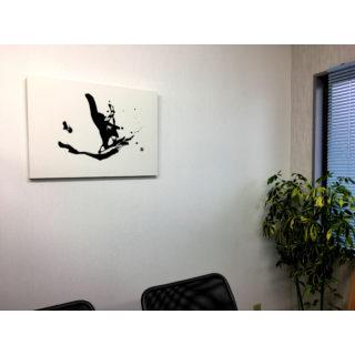 【新品 送料込み】 書家 雲海筆也 作品 「動」50.4×69.4cm 【ZYX2100586560】(75900円)