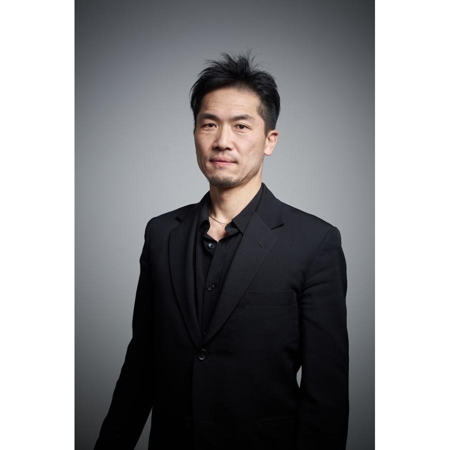 【新品 送料込み】 書家 雲海筆也 作品 「動」50.4×69.4cm 【ZYX2100586560】(75900円)