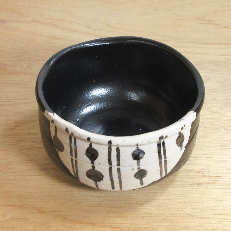 陶器　茶道具　美濃焼　黒織部　白土窯　茶碗　未使用品 抹茶茶碗 黒織部抹茶碗 美濃焼 陶器 土物 25d41004-100 : 四季彩-陶器