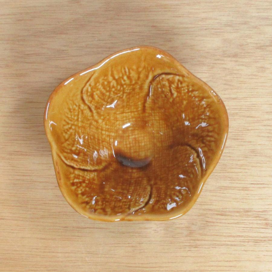 鉢 ボウル 小鉢 珍味 花型茶三ツ足小付 おしゃれ 業務用 和食器 美濃焼