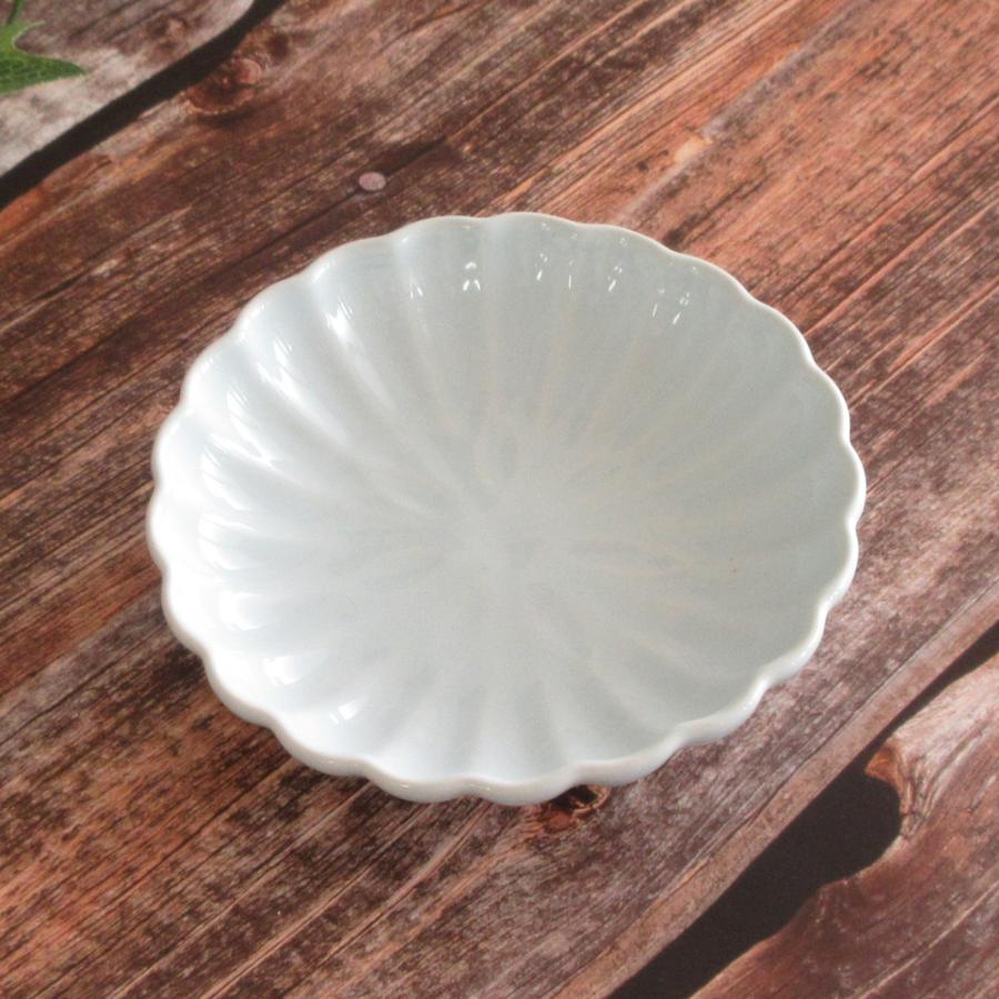 小鉢 青磁菊型皿 11cm おしゃれ 和食器 業務用 25d15027-180 : 四季彩