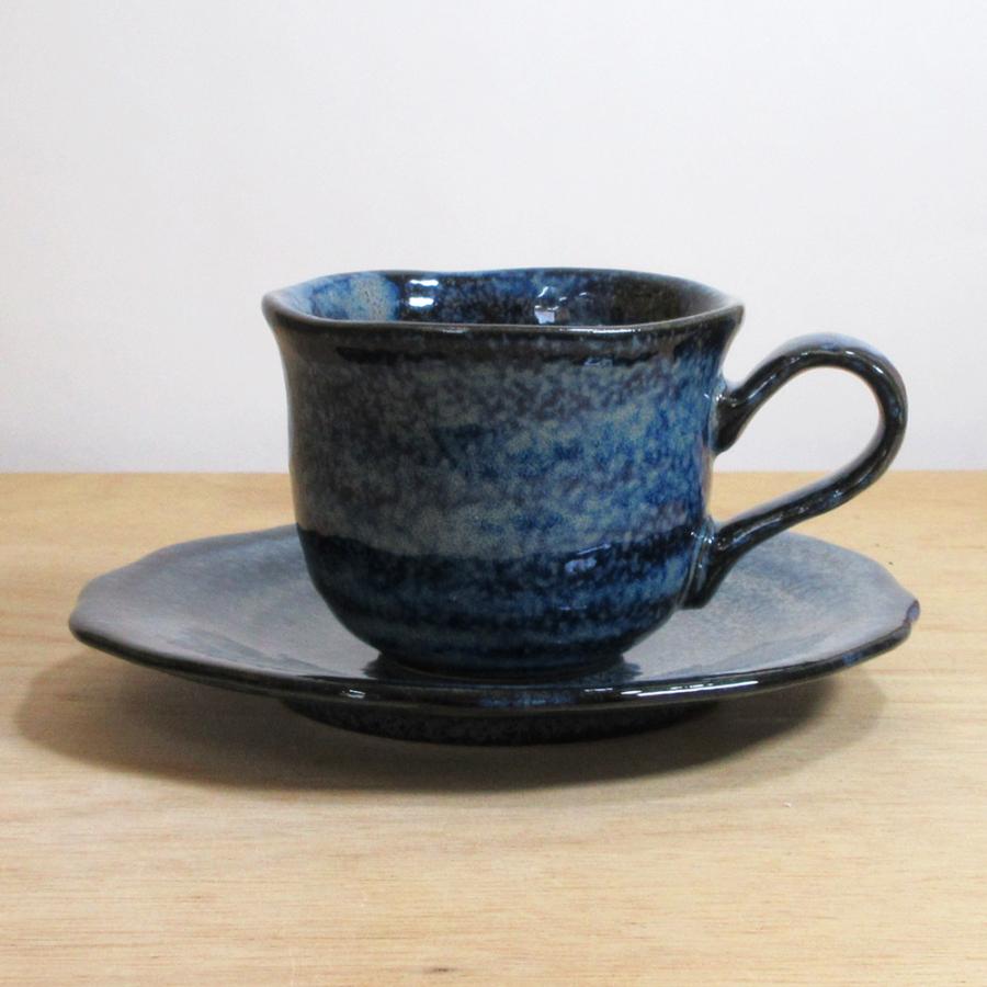 青色 陶器 蓋付き容器とカップ セット 青色 陶器 蓋付き容器とカップ セット 青色 陶器 蓋付き容器と