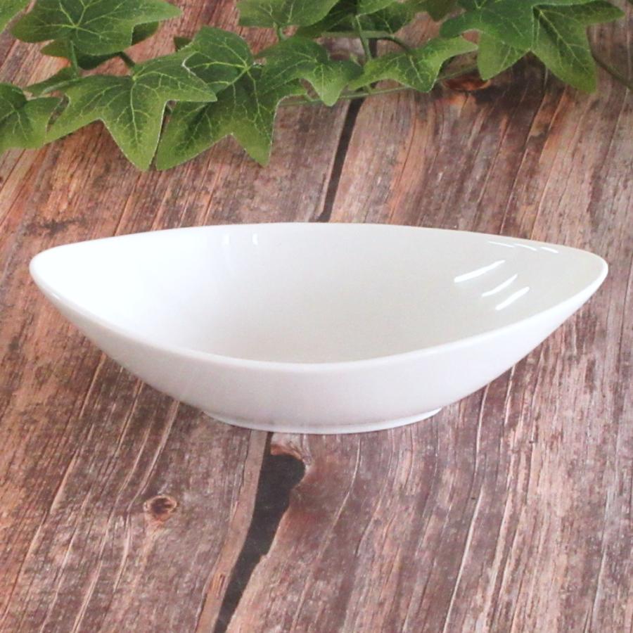 皿 パスタ皿 カレー皿 18cm カヌーベーカー ホワイト マーレ 洋食器