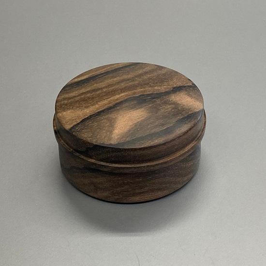 天然木 切立香合 2寸 シャム柿 ワンタッチ式 : おぶつだんの志喜屋  