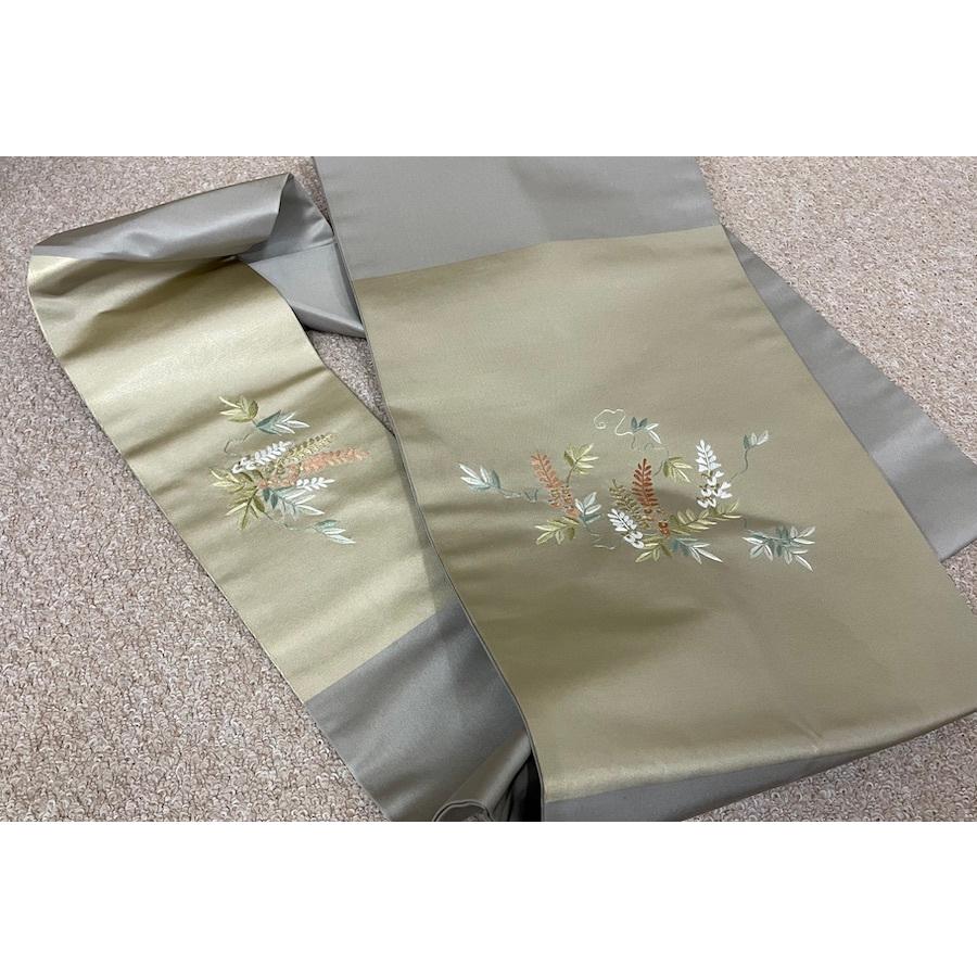 金箔に藤の花の刺繍が施された仕立てがり名古屋帯_1