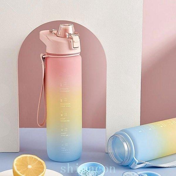 人気ブランドの新作 水筒 ジャグ タンク 水筒通勤学生キャンプ軽量構造旅行用1リットル 水筒1lウォーターボトル大容量かわいい女の子直飲み超軽量携帯便利漏れ防止熱湯おしゃれスポーツボトルワンタッチオープン Www Threeriversofs Com