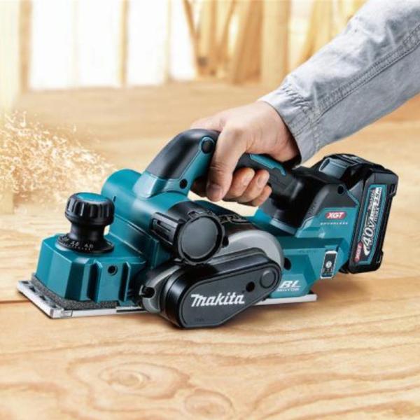 マキタ（makita） KP001GRDX 充電式カンナ82mm 40Vmax(2.5Ah×2) セット 