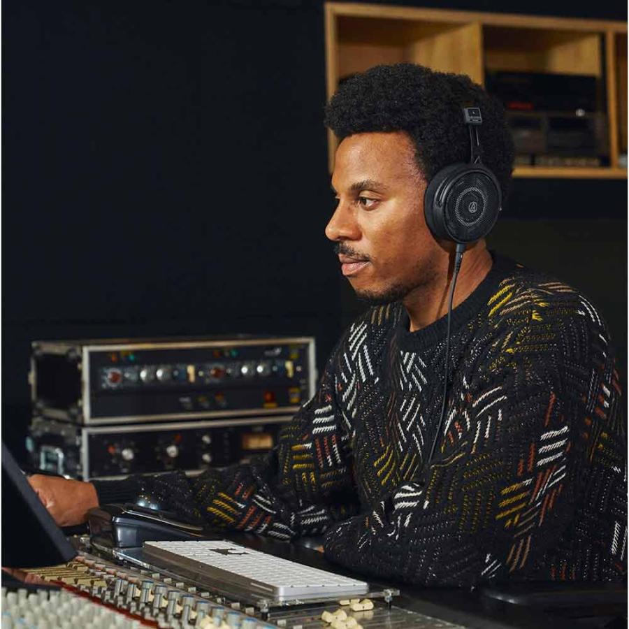 audio-technica オーディオテクニカ ATH-R50x プロフェッショナルオープンバックリファレンスヘッドホン モニターヘッドホンの画像