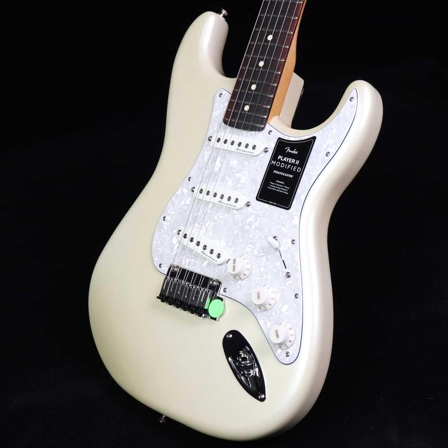 新品同様Fender Player II Stratocasterおまけ８点付き Fender Player II Stratocaster Rosewood Fingerboard White