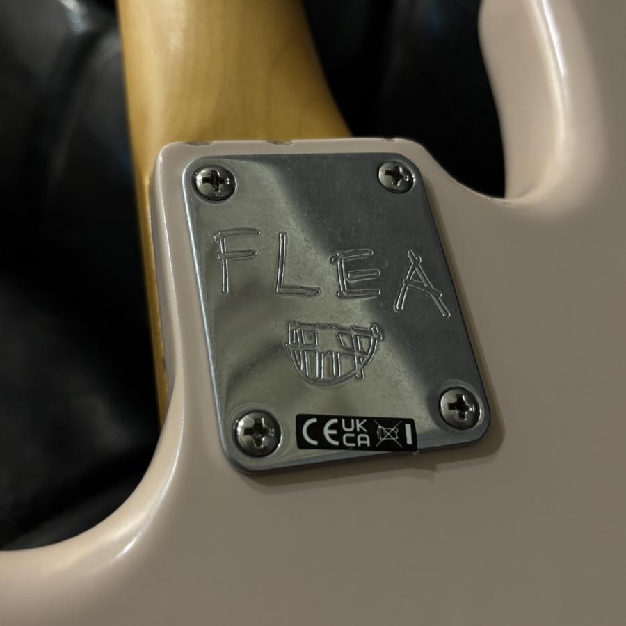 Fender（フェンダー） Flea Jazz Bass Shell Pink エレキベース Red