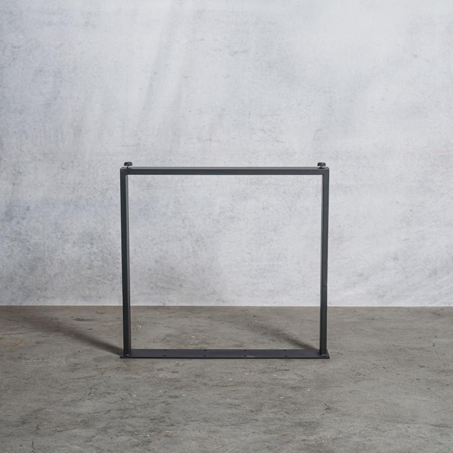 栗材を使用したローテーブル　アイアン脚 空間に“味”を加える一台｜無垢材× 重厚アイアン脚ローテーブル