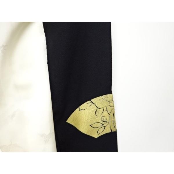 アンティーク黒留袖 扇面 松竹梅 金彩 比翼付き ys7380914; 未使用品 金彩扇面に松鶴模様刺繍留袖(比翼付き) 黒留袖