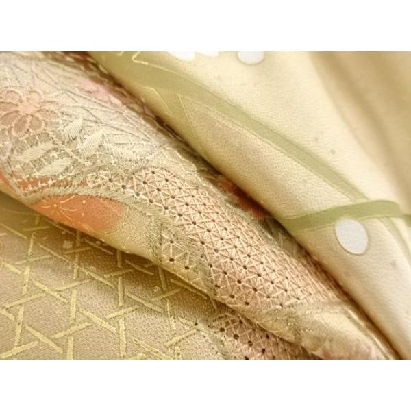 ys7493390; 地紙に菊・梅模様刺繍一つ紋訪問着【着】_9