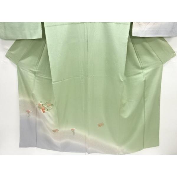 ys7708219; 地紙に松菊模様刺繍訪問着【着】_2