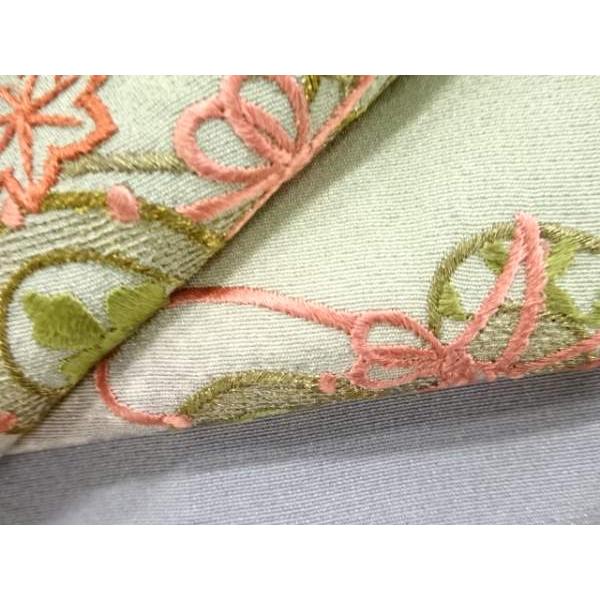 ys7708219; 地紙に松菊模様刺繍訪問着【着】_8