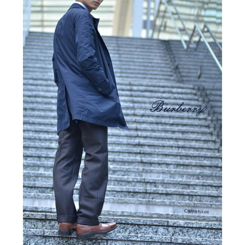 BURBERRY BRIT コート ショート ケンジントン ヘリテージ トレンチコート (ハニーベージュ