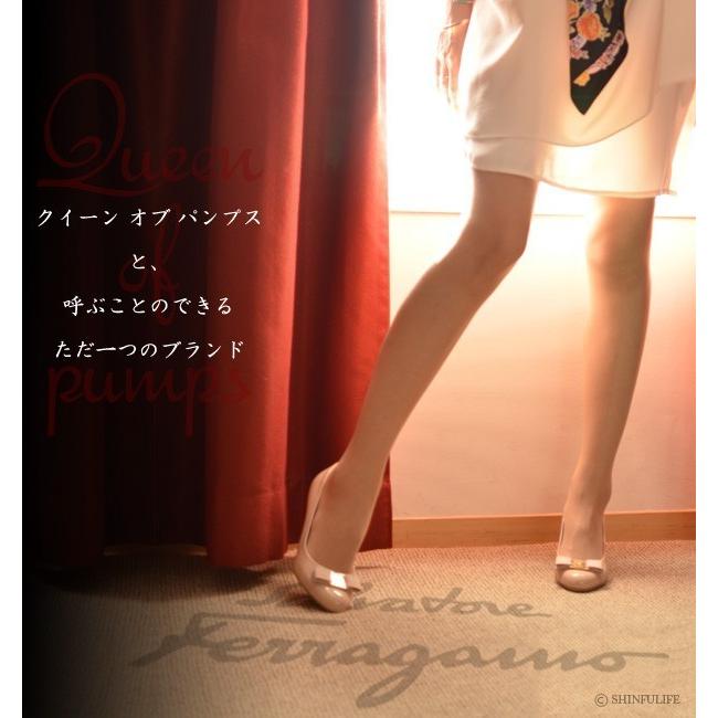 FERRAGAMO フェラガモ エナメル パンプス ベージュ Salvatore FERRAGAMO フェラガモ エナメル パンプス ベージュ Salvatore