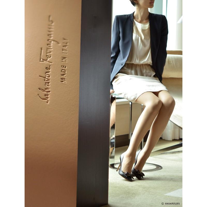FERRAGAMO フェラガモ ポインテッド トゥ パンプス リボン FERRAGAMO フェラガモ ポインテッド トゥ パンプス リボン