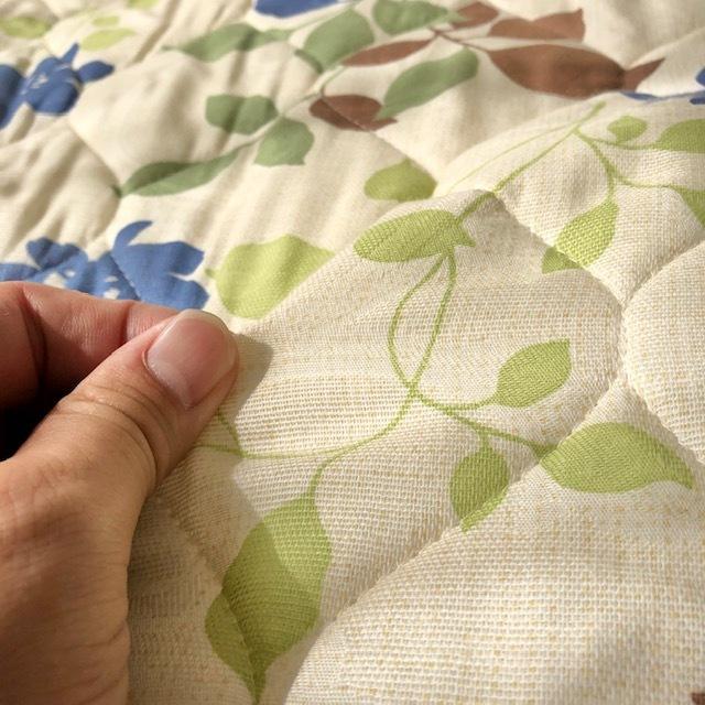 --三河木綿の敷パッド リーフ柄　日本製　ダブルガーゼ　プリント　寝具　 地域ブランド　愛知　蒲郡　吸水性　シングルサイズ |  | 01
