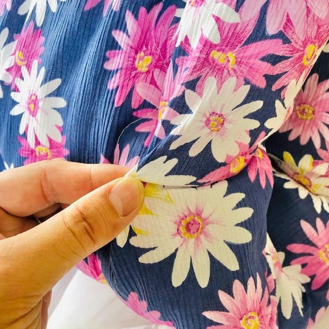 --高島ちぢみ 肌掛け布団 マーガレット 花柄 日本製 高島ちぢみ 涼感素材 綿100％ 綿 涼しい 気持ち良い肌触り 夏用 BL 滋賀県 肌布団  150×200センチ |  | 05