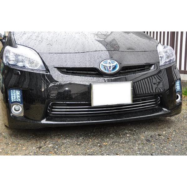 ZVW30 プリウス 前期 フロントバンパー アンダーインナーグリルカバー