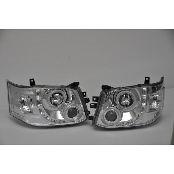 ジャンク品　200系ハイエース 3型 LEDイカリング ルヘッドライト左右 ハイエース 200系 lll型 アウディルック LEDポジション内蔵 LED