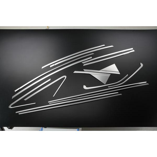 ZVW40W プリウスα 鏡面ウィンドウモールディング 16P 3D 刈り込み ドレスアップ用品-自動車