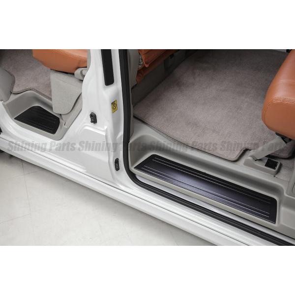 DA17Ｖ エブリイバン　カーボン調ステップガード エブリイワゴン 立体カーボン調 DA18W DA17W / DA18V DA17Vエブリイ