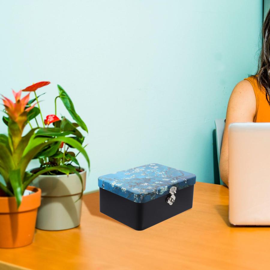 あき様 リクエスト 2点 まとめ商品 おまけ缶ケース付き あき様 リクエスト 2点 まとめ商品 おまけ缶ケース付き Z様