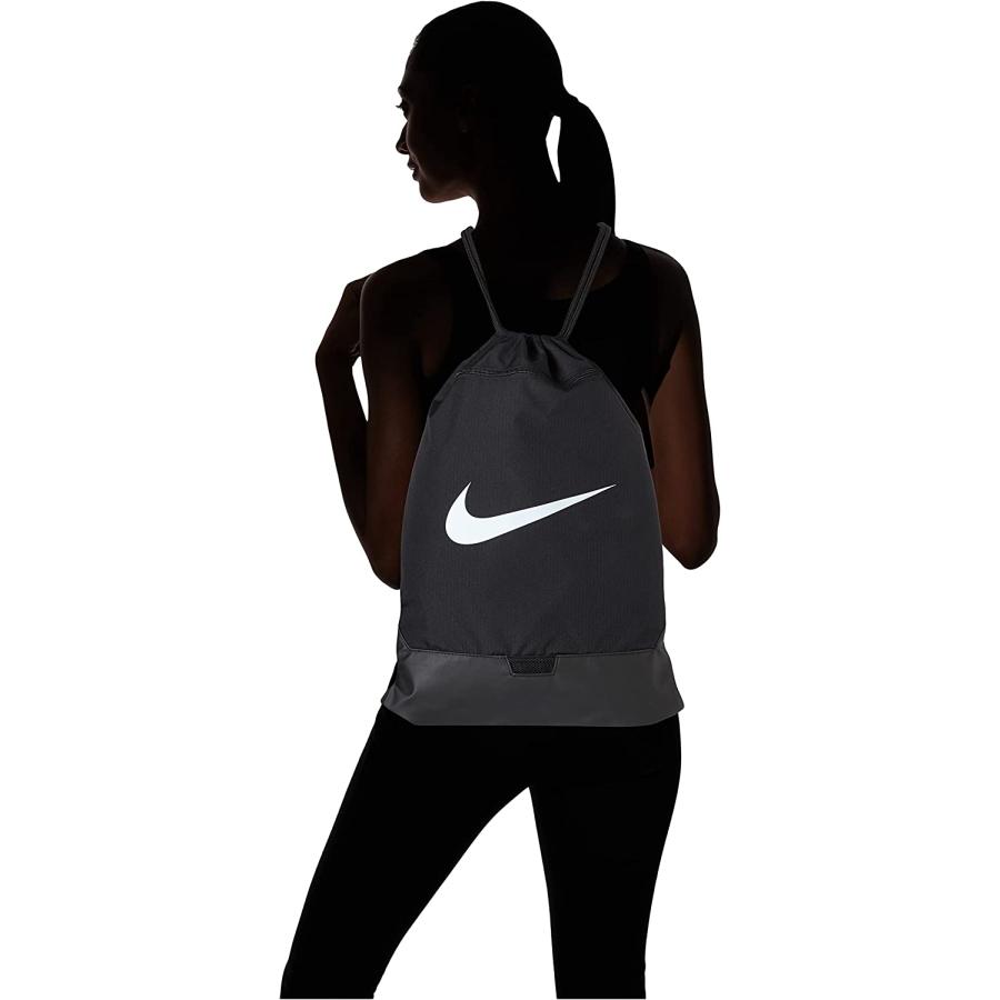 【ほぼ美品】NIKE ナイキ　ブラック　ナップサック　リュック　ジムバック NIKE ナイキ ナップサック ジムサック 18L バッグ ブラジリア