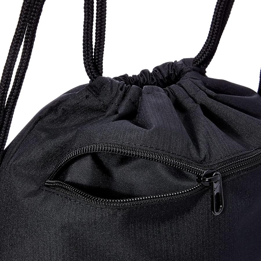 【ほぼ美品】NIKE ナイキ　ブラック　ナップサック　リュック　ジムバック NIKE ナイキ ナップサック ジムサック 18L バッグ ブラジリア