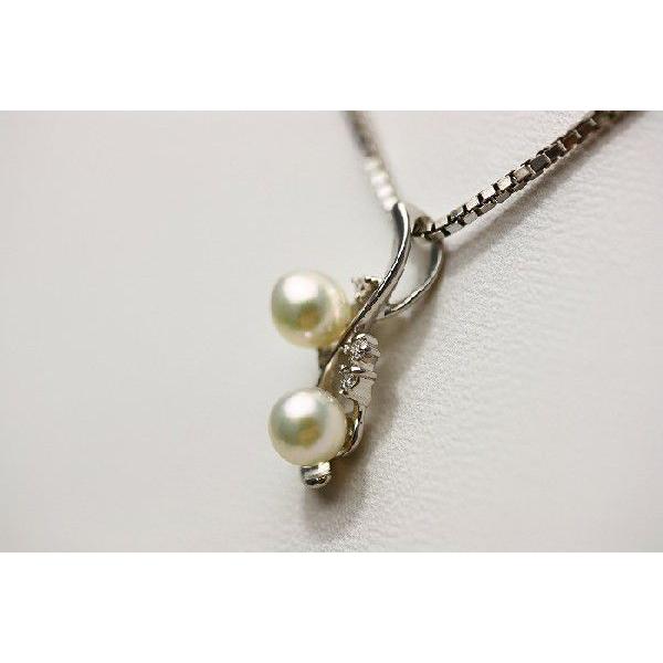 追跡付★アコヤ真珠パールペンダントトップ　2ヶ付　ナチュラルホワイトカラー　4.0-4.5mm　K18WG製/D0.03ct