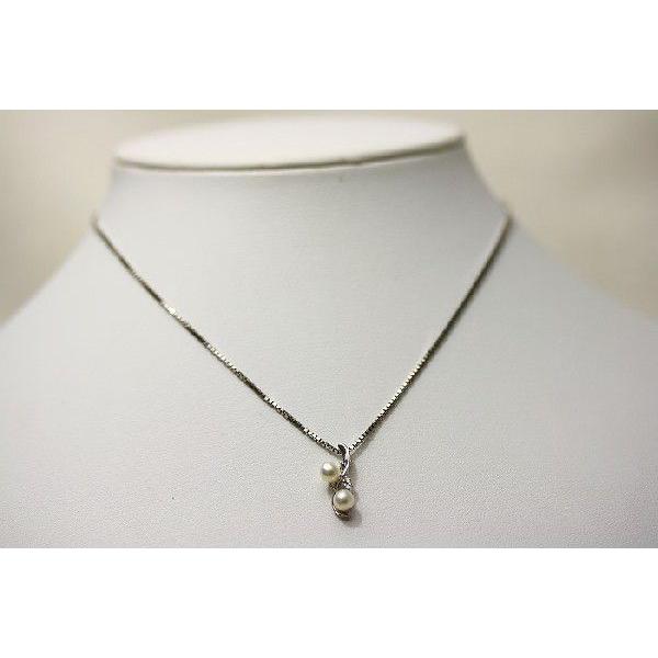 追跡付★アコヤ真珠パールペンダントトップ　2ヶ付　ナチュラルホワイトカラー　4.0-4.5mm　K18WG製/D0.03ct