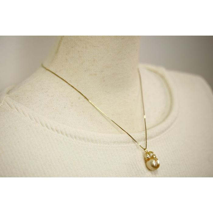 南洋白蝶真珠パールペンダントトップ14mmナチュラルゴールドカラーK18製