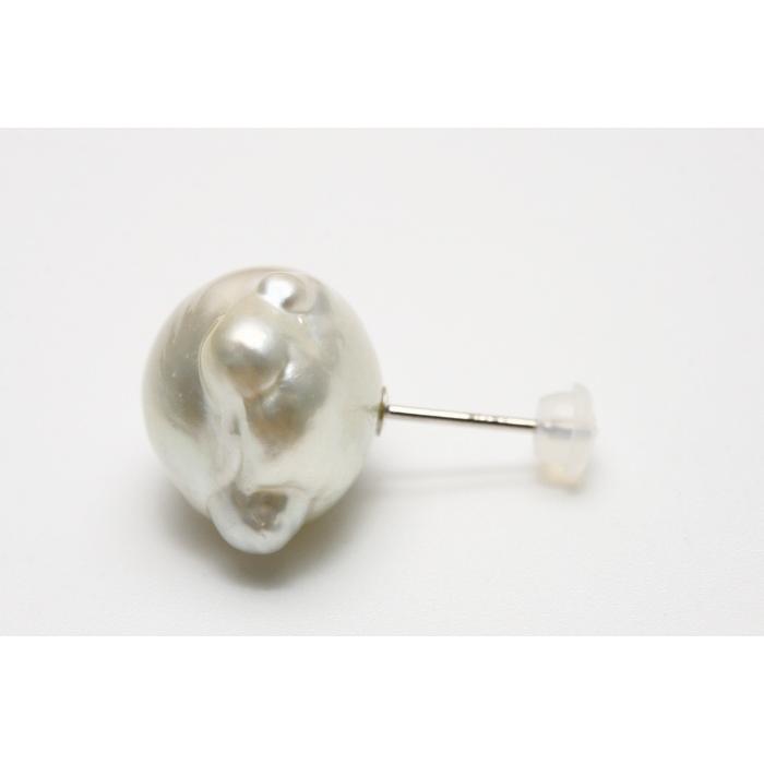 南洋白蝶真珠パールピアス シングルデザイン 15×13mm ホワイトカラー 