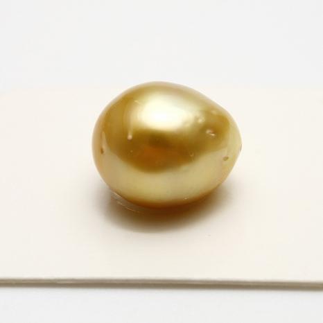 南洋白蝶真珠パールルース 両穴 15×13mm ナチュラルゴールドカラー 