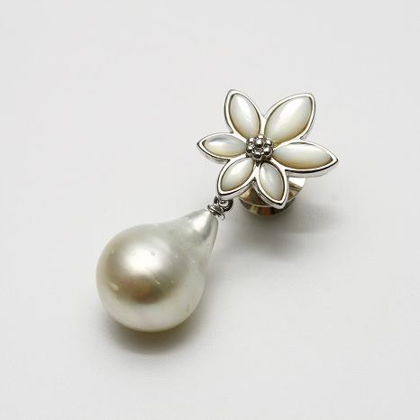 パールブローチ　白蝶真珠 楽天市場】【最短翌日配送】シルバー 白蝶パール ブローチ白蝶真珠本