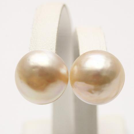 マベ真珠パールピアス 13mm ホワイトピンクカラー K14WG製 