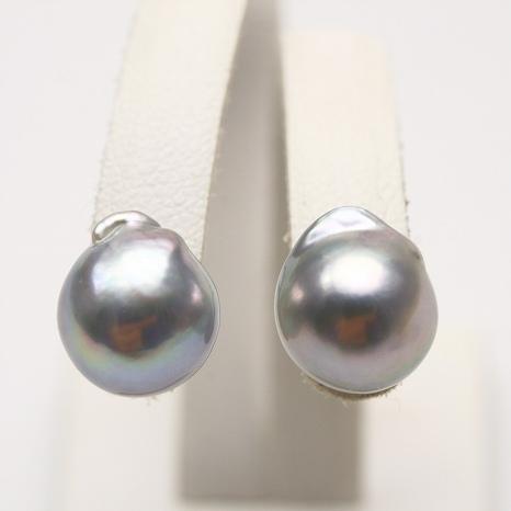 アコヤ真珠パールピアス 9.0-9.5mm ナチュラルブルーグレーカラー 
