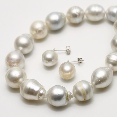 南洋白蝶真珠パールネックレス/ピアスorイヤリング　2点セット　13-10mm　ホワイトカラー　結婚式　パーティー　フォーマル