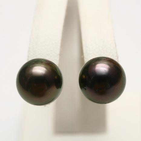 タヒチ黒蝶真珠パールピアス　9mm　グリーンカラー　K18製　入学式　卒業式　セレモニー