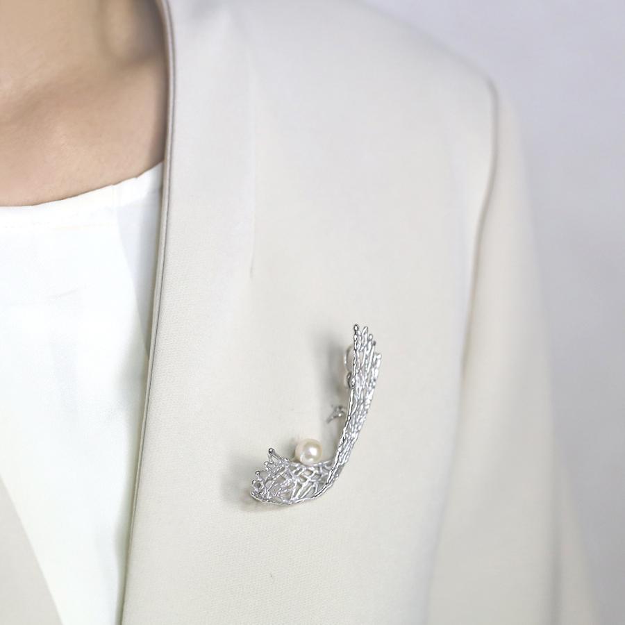 本真珠 あこやパール ブローチ フォーマル セレモニー 冠婚葬祭 パーティー シルバー製 国産 上品 新生活 就職祝い 母の日 プレゼント ラッピング puの画像