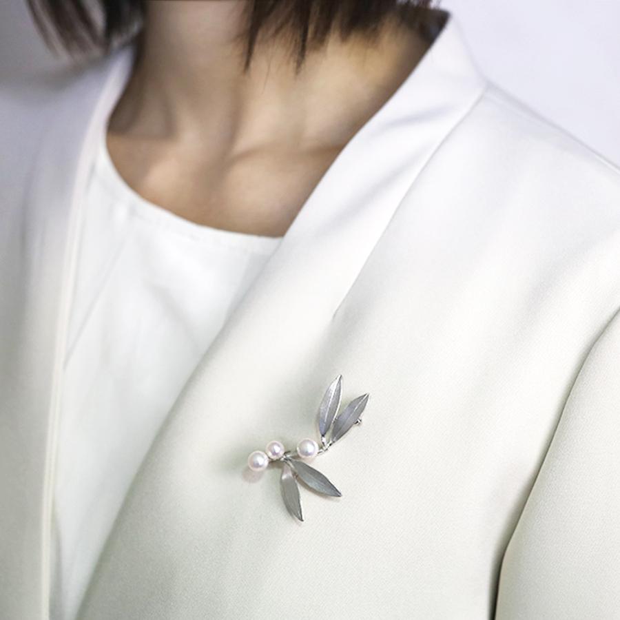 本真珠 あこやパール ブローチ フォーマル セレモニー 冠婚葬祭 パーティー シルバー製 国産 上品 新生活 就職祝い 母の日 プレゼント ラッピング puの画像